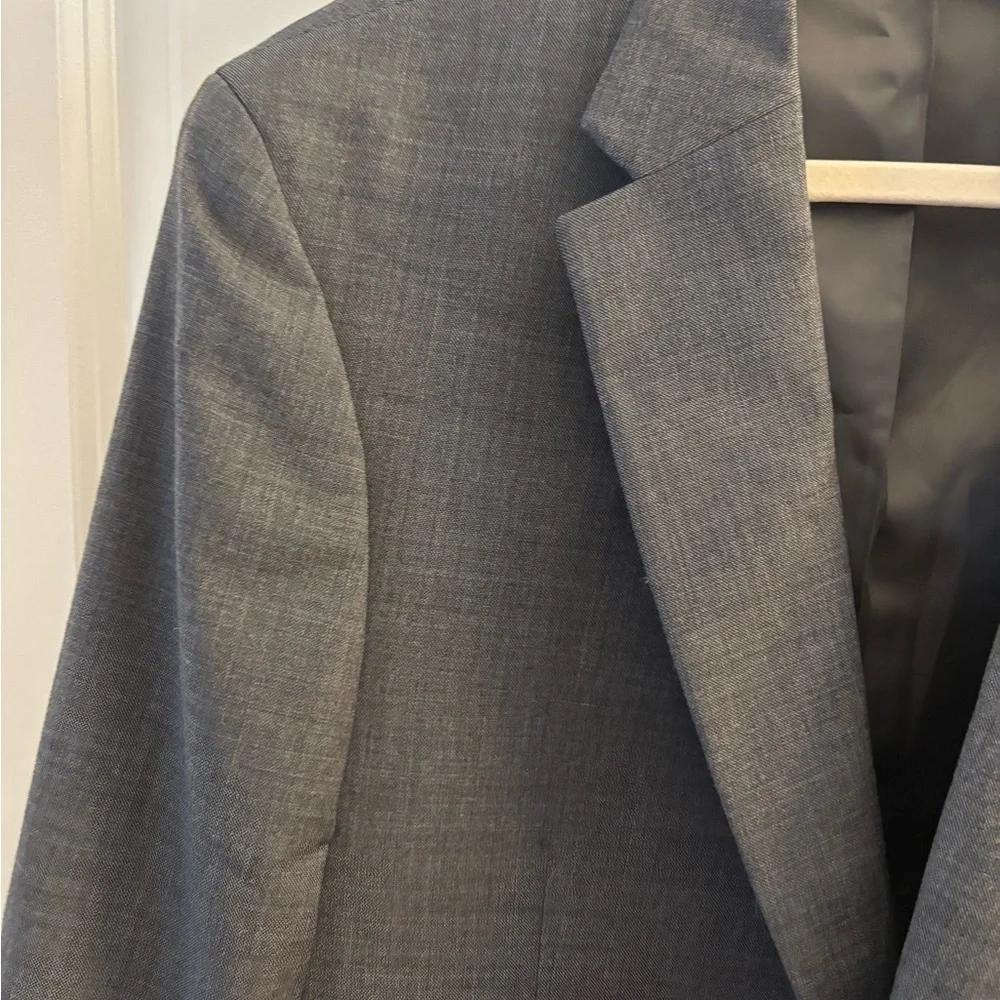 Men's Michael Strahan Modern Fit Gray Two-Button Suit Jacket sz 44L